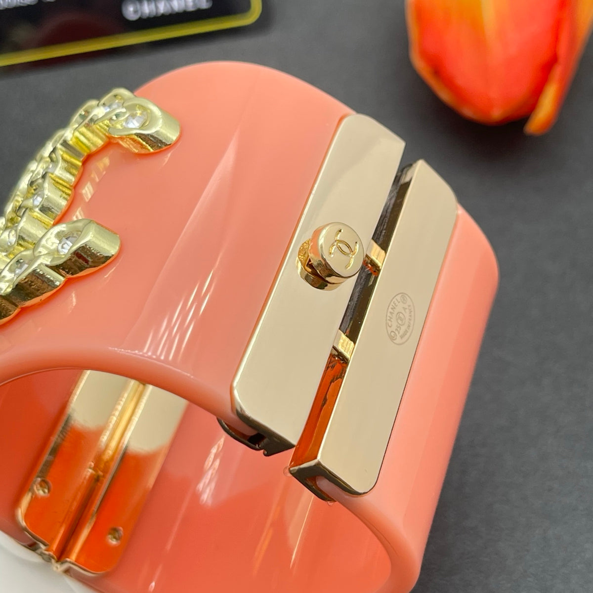 Chanel style acrylic resin bracelets - product photo 7