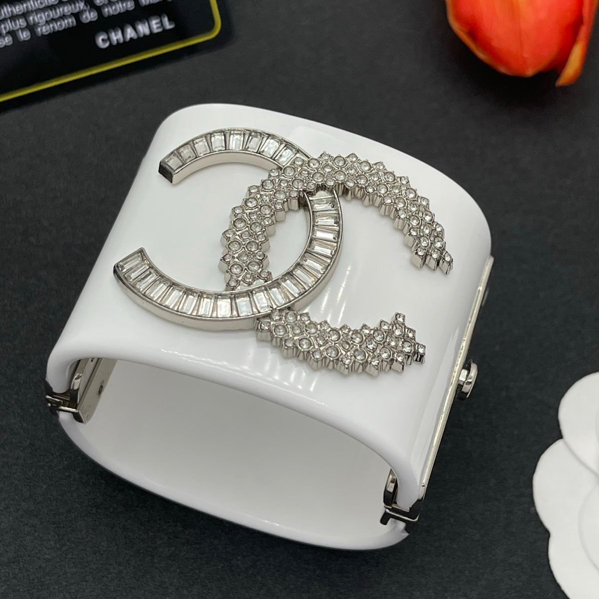 Chanel style acrylic resin bracelets - product photo 3