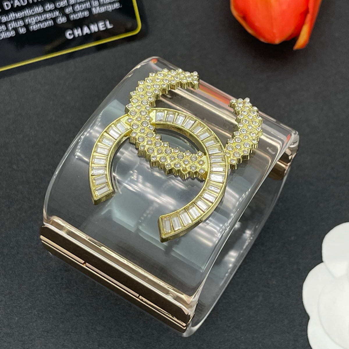 Chanel style acrylic resin bracelets - product photo 4