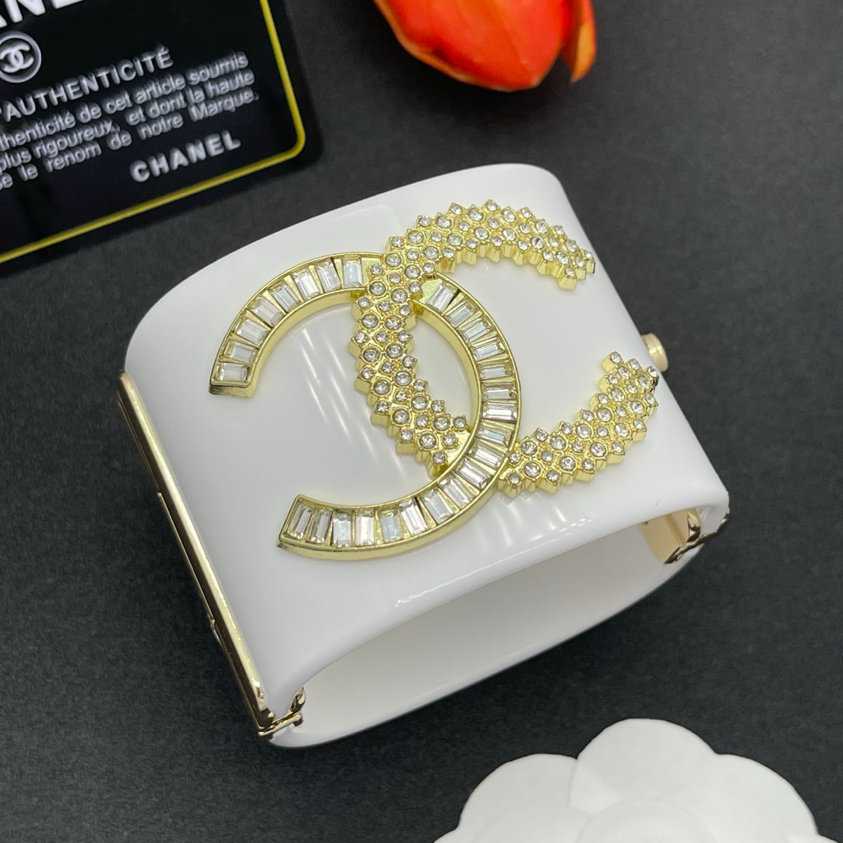 Chanel style acrylic resin bracelets - product photo 2