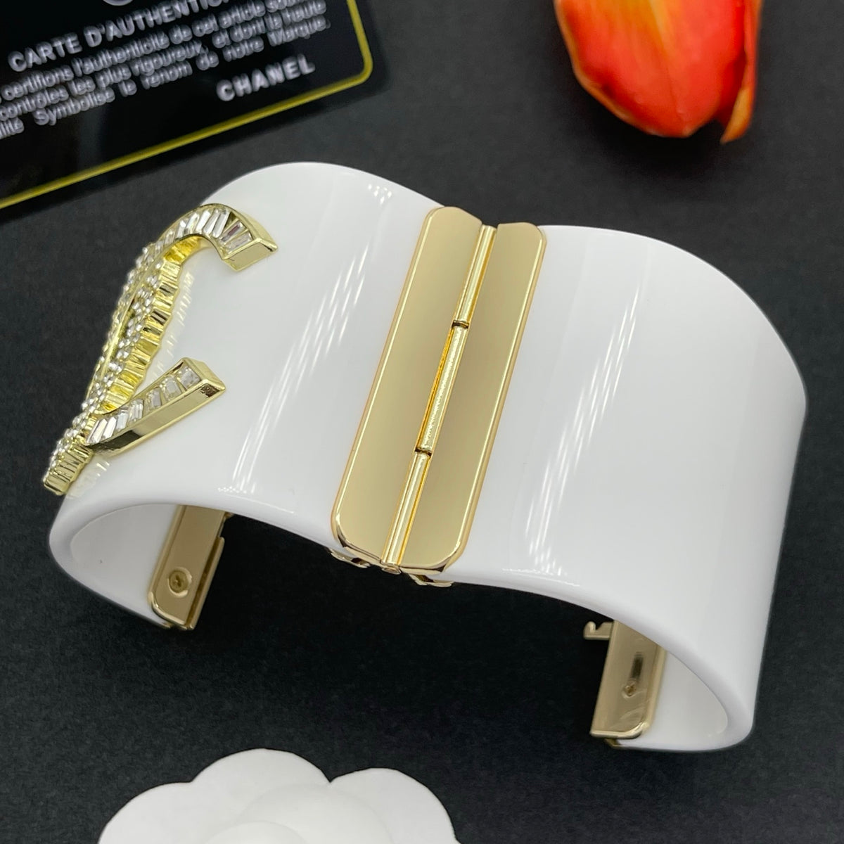 Chanel style acrylic resin bracelets - product photo 5