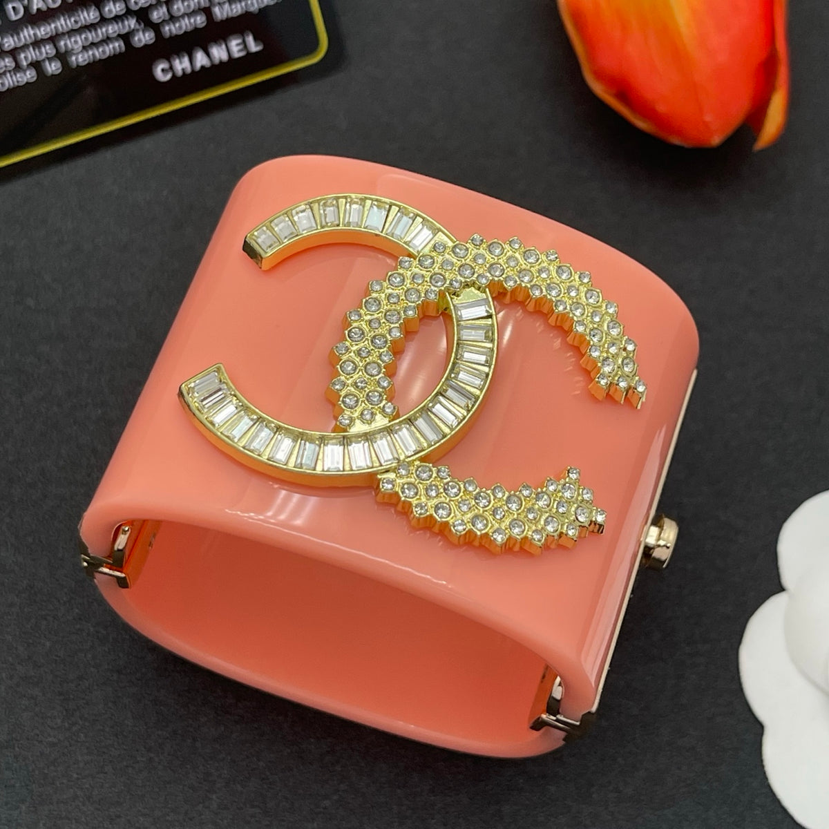 Chanel style acrylic resin bracelets - product photo 3