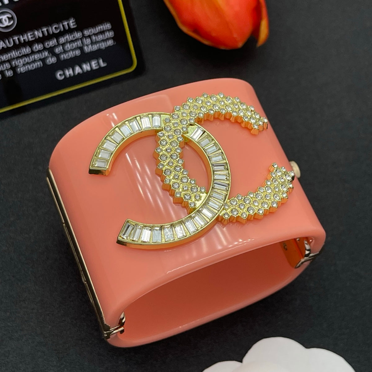 Chanel style acrylic resin bracelets - product photo 2