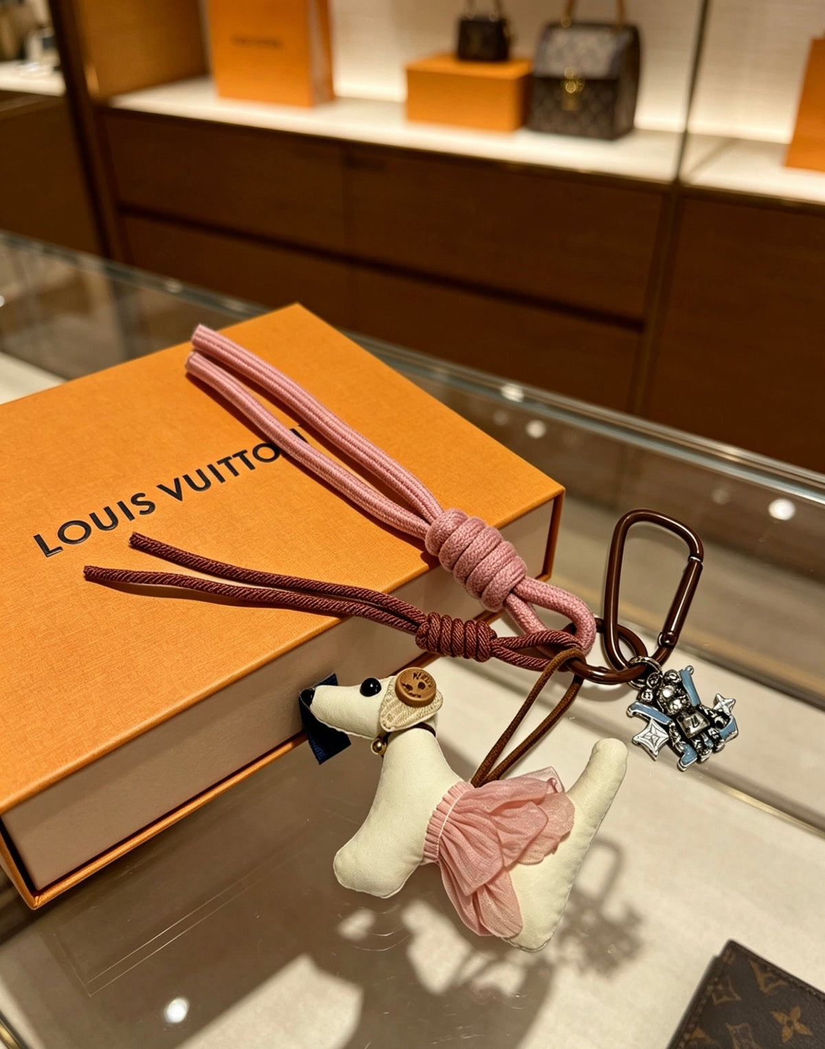Louis Vuitton Anger Forest Bag Charm / Keychain – Style 63 - image 6