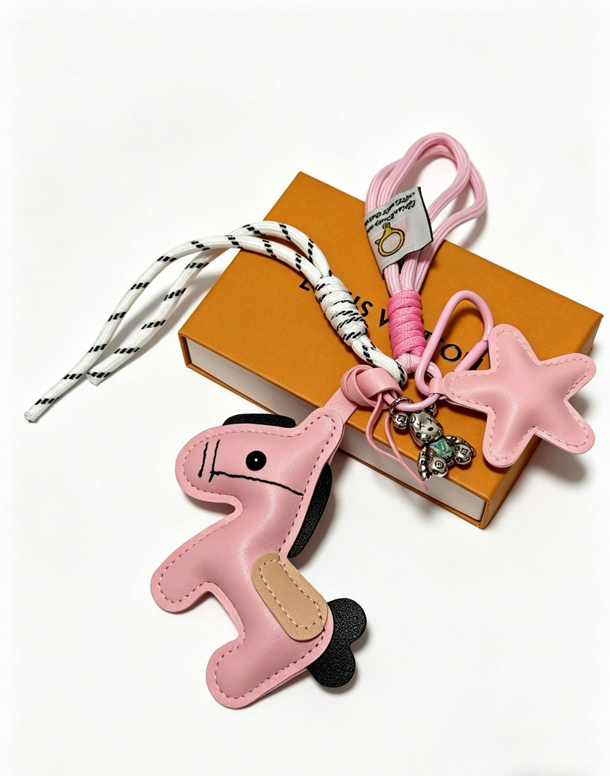 Louis Vuitton Anger Forest Bag Charm / Keychain – Style 60 - image 4