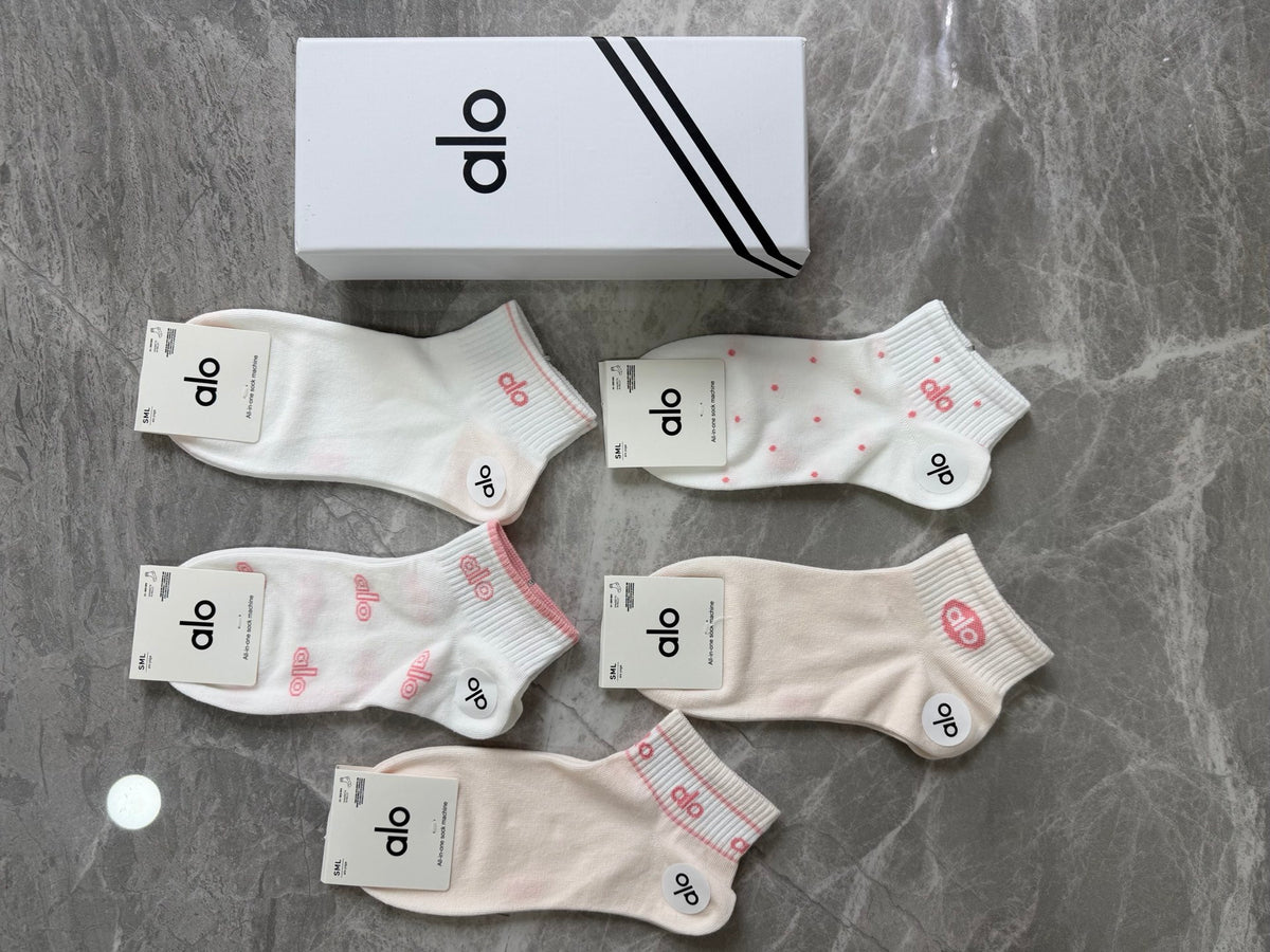 Alo White Pastel Small Side Lettering Ankle Socks, image 4