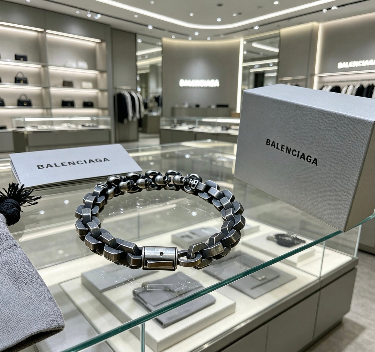 Balenciaga Men's Bracelet – Style 08 - image 8