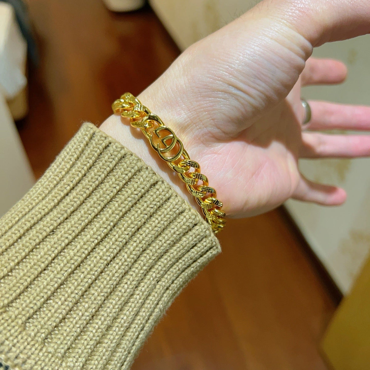 Gucci Unisex Bracelet – Style 69 - image 4