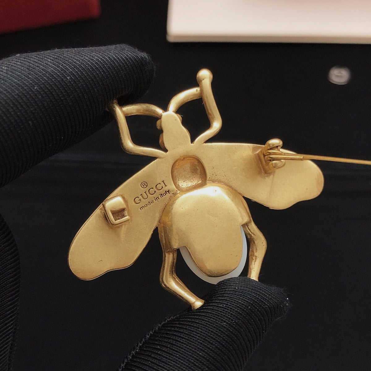 Gucci Bee Brooch - image 5
