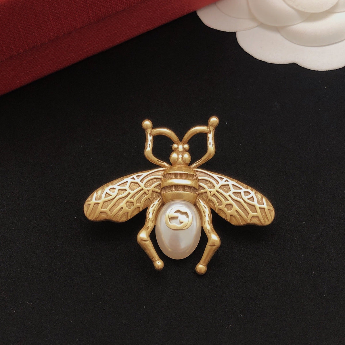 Gucci Bee Brooch - image 3