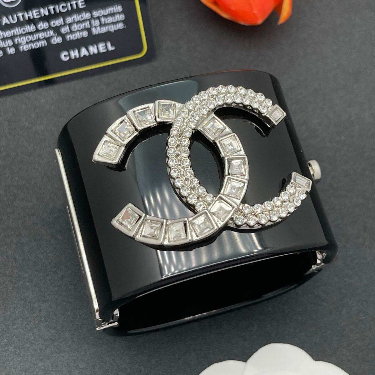 Chanel style acrylic resin bracelets - product photo 2