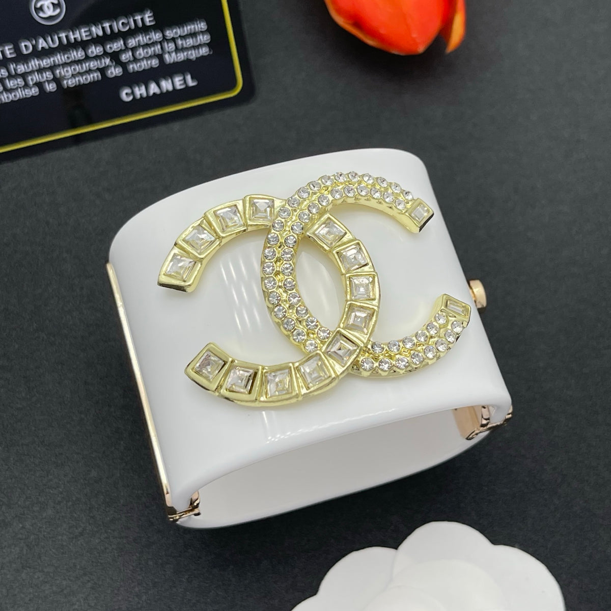 Chanel style acrylic resin bracelets - product photo 2