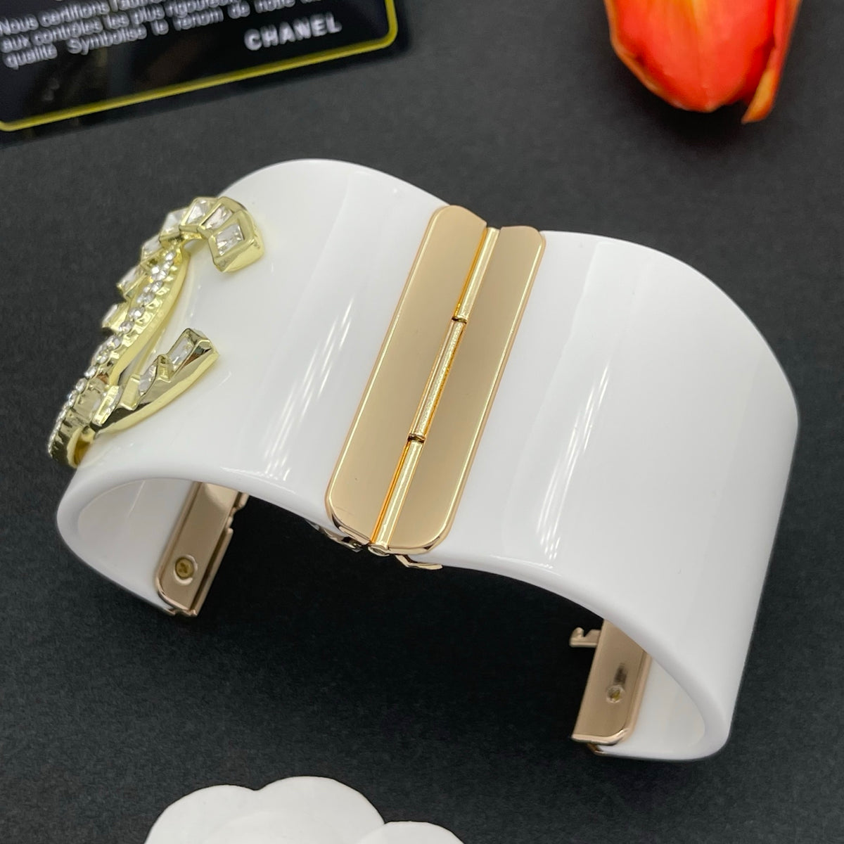 Chanel style acrylic resin bracelets - product photo 5