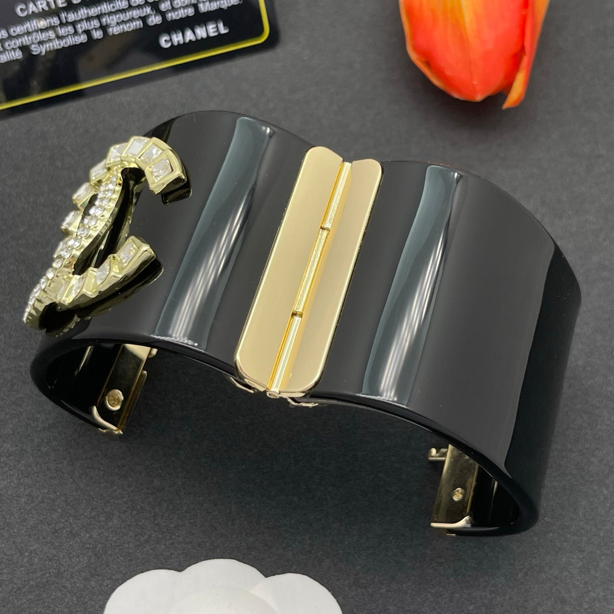 Chanel style acrylic resin bracelets - product photo 5