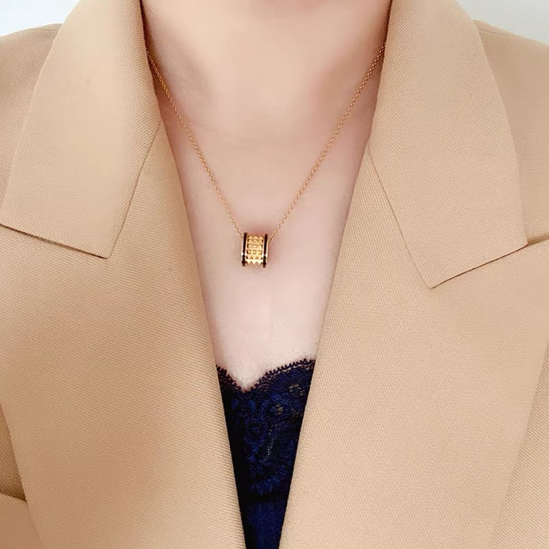 BVLGARI Gold-Tone Necklace - image 9