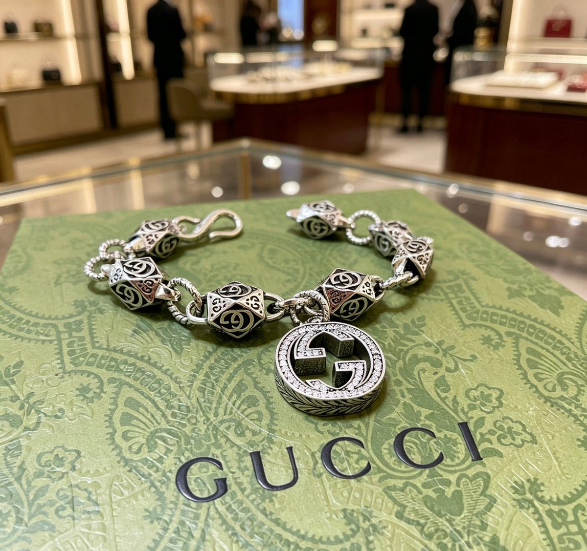Gucci Unisex Bracelet – Style 71 - image 4