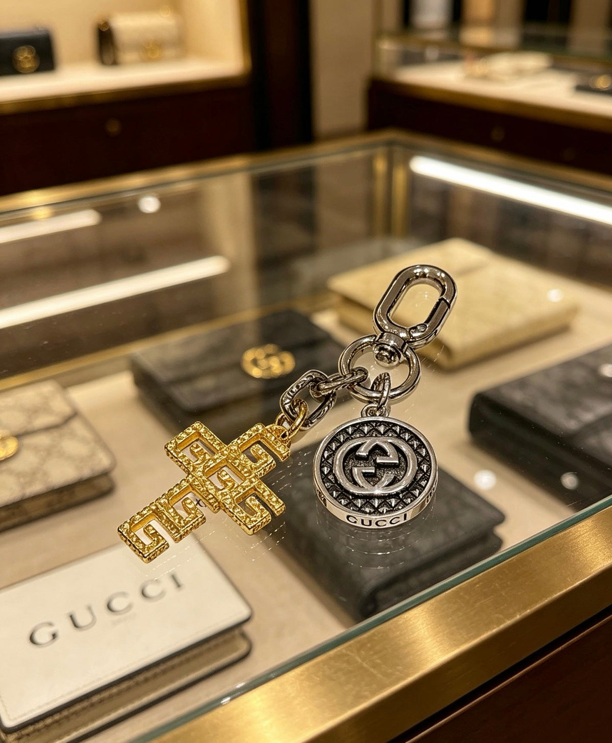 Gucci Anger Forest Distressed Keychain – Style 50 - image 4