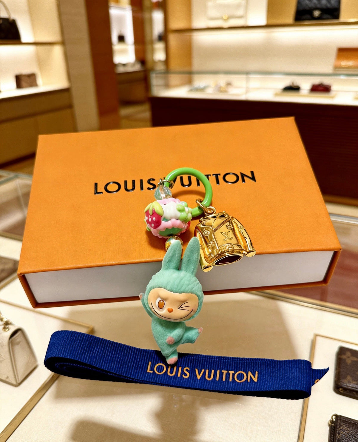 Louis Vuitton Anger Forest Bag Charm / Keychain – Style 83 - image 2