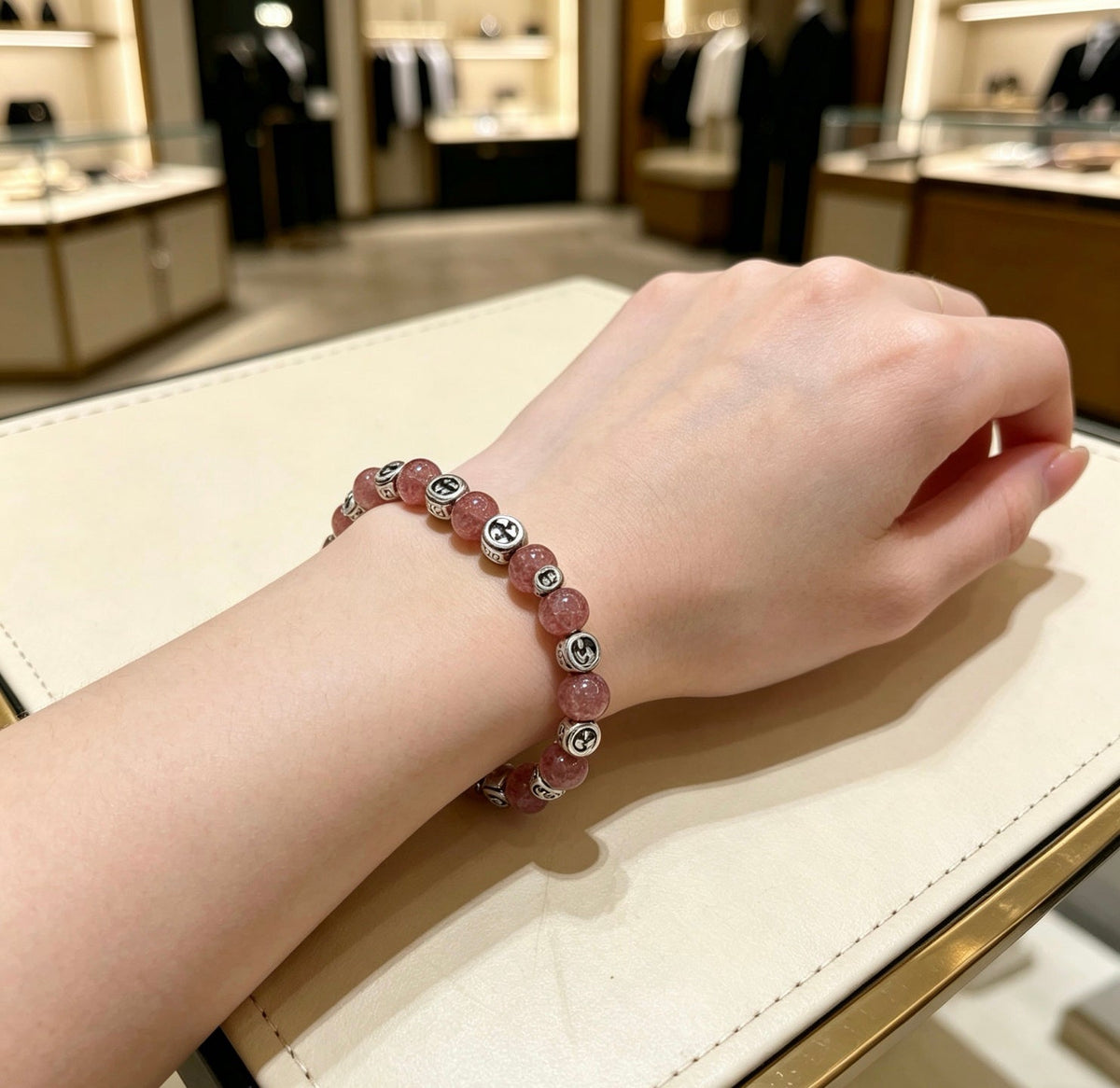 Gucci Anger Forest Black Onyx Crystal Distressed Bracelet – Style 05 - image 6
