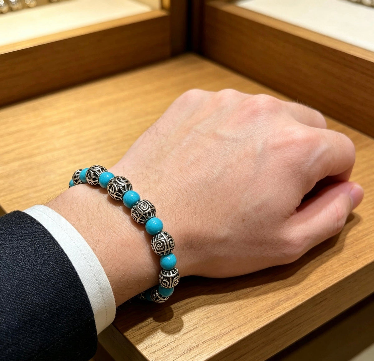 Gucci Anger Forest Black Onyx Crystal Distressed Bracelet – Style 04 - image 9
