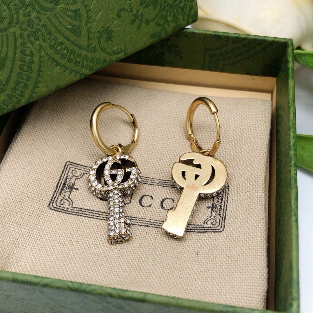 Gucci Double G Vintage-Inspired Sterling Silver Stud Earrings - image 5