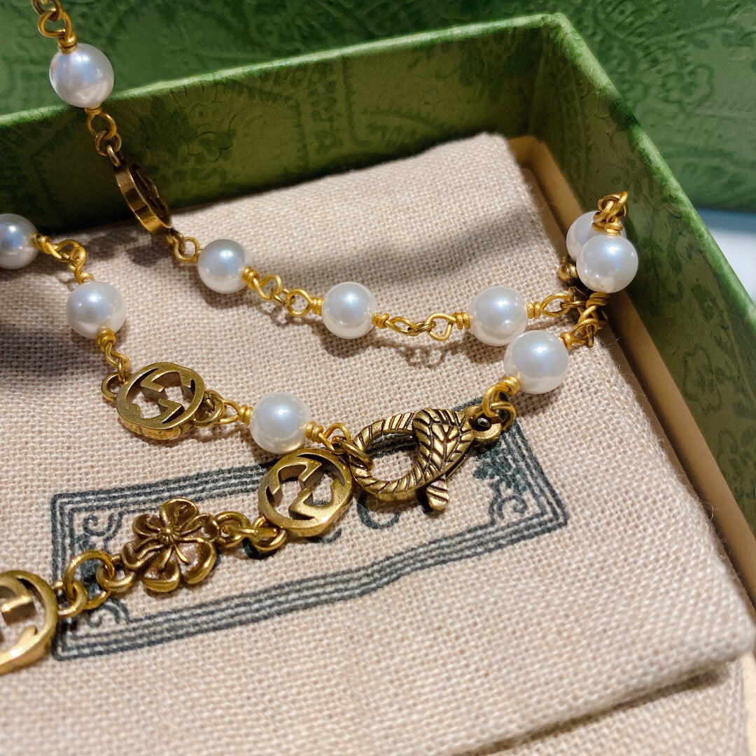 Gucci Floral Pearl Vintage-Inspired Necklace - image 8