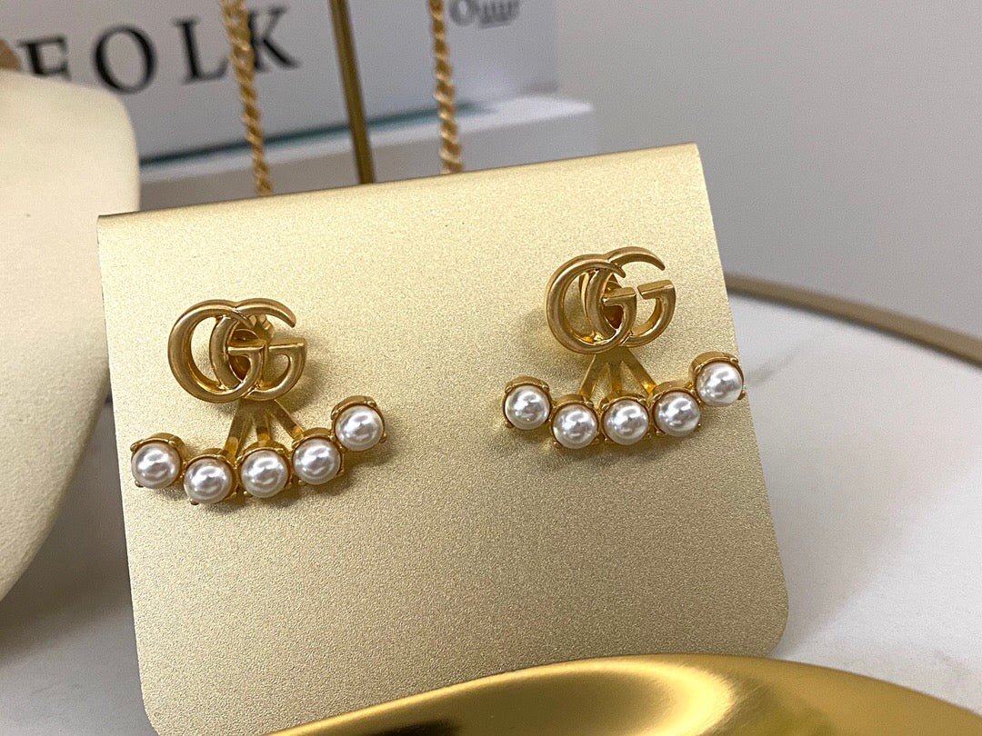 Gucci Pearl Stud Earrings – Style 04 - image 5