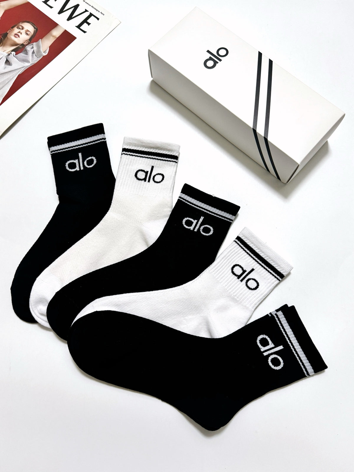 Alo Black White Stripe Wordmark Crew Socks, image 7