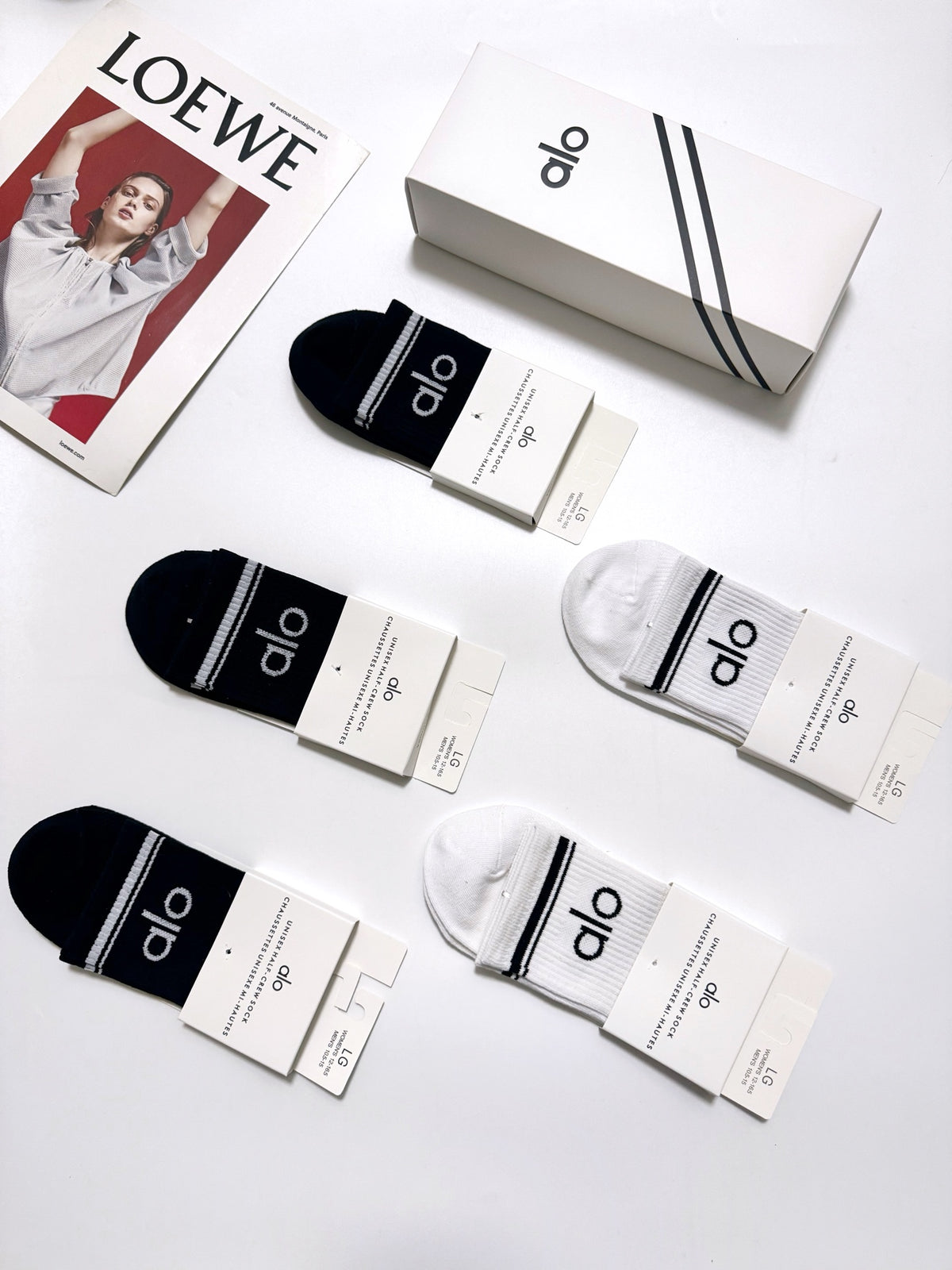 Alo Black White Stripe Wordmark Crew Socks, image 12