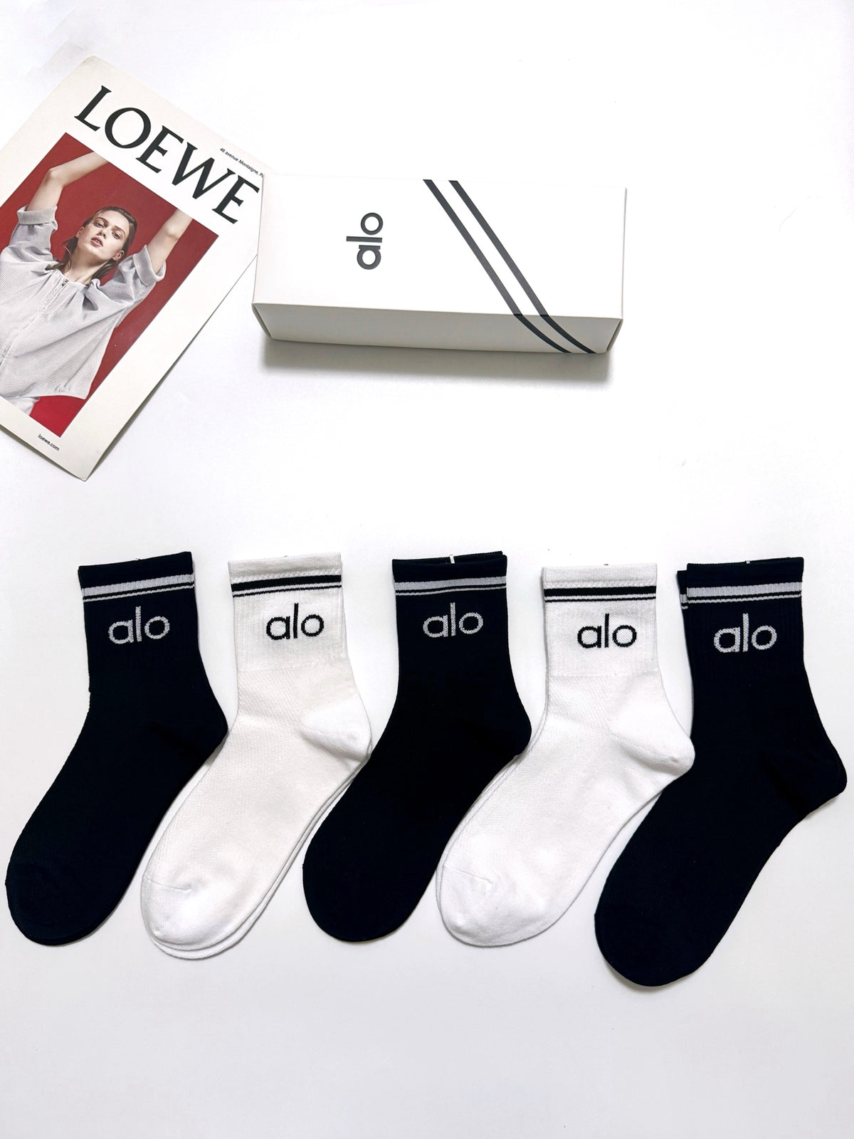 Alo Black White Stripe Wordmark Crew Socks, image 3