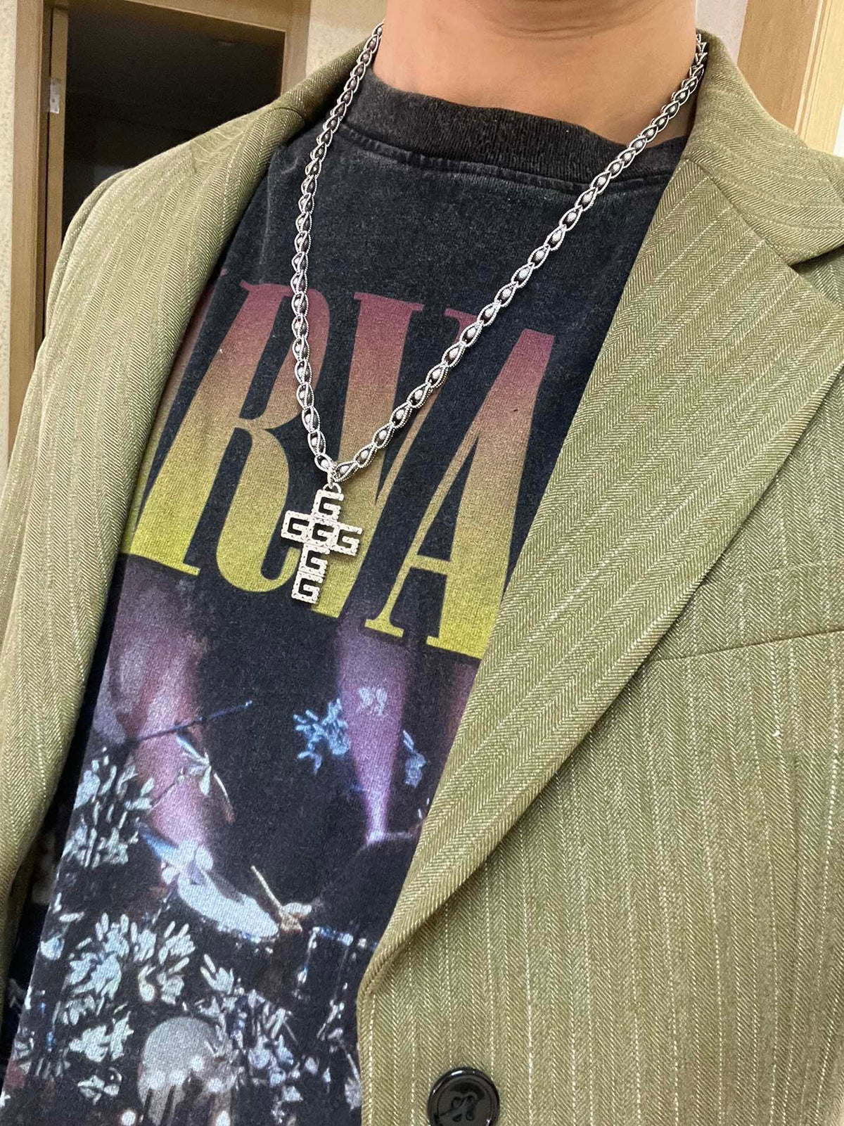 Gucci Anger Forest Cross Chain Distressed Necklace – Style 02 - image 6
