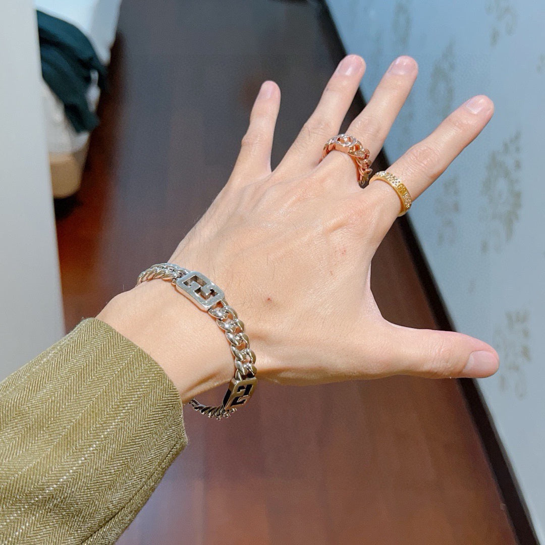 Gucci Unisex Bracelet – Style 30 - image 6