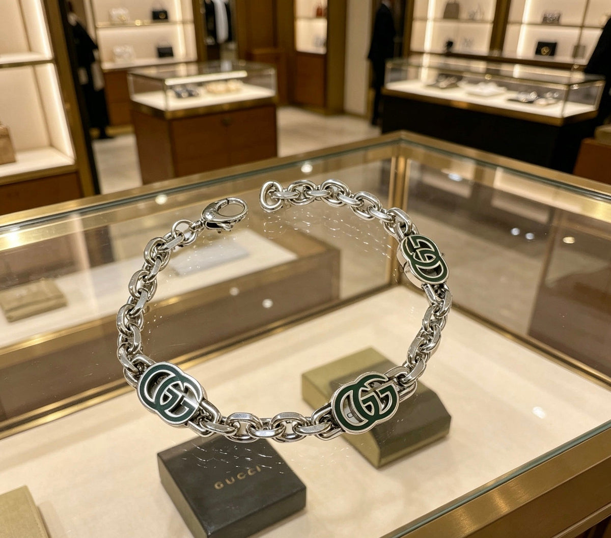 Gucci Unisex Bracelet – Style 76 - image 2