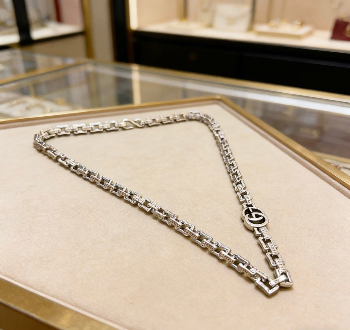 Gucci Anger Forest Chain Distressed Necklace – Style 113 - image 4