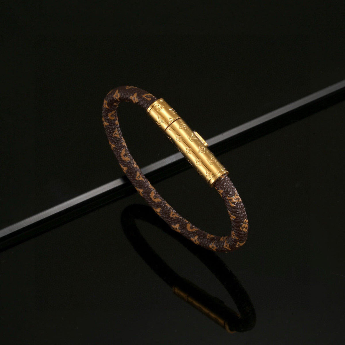 Louis Vuitton Leather Gold-Tone Fashion Accessory – Style 06 - image 2