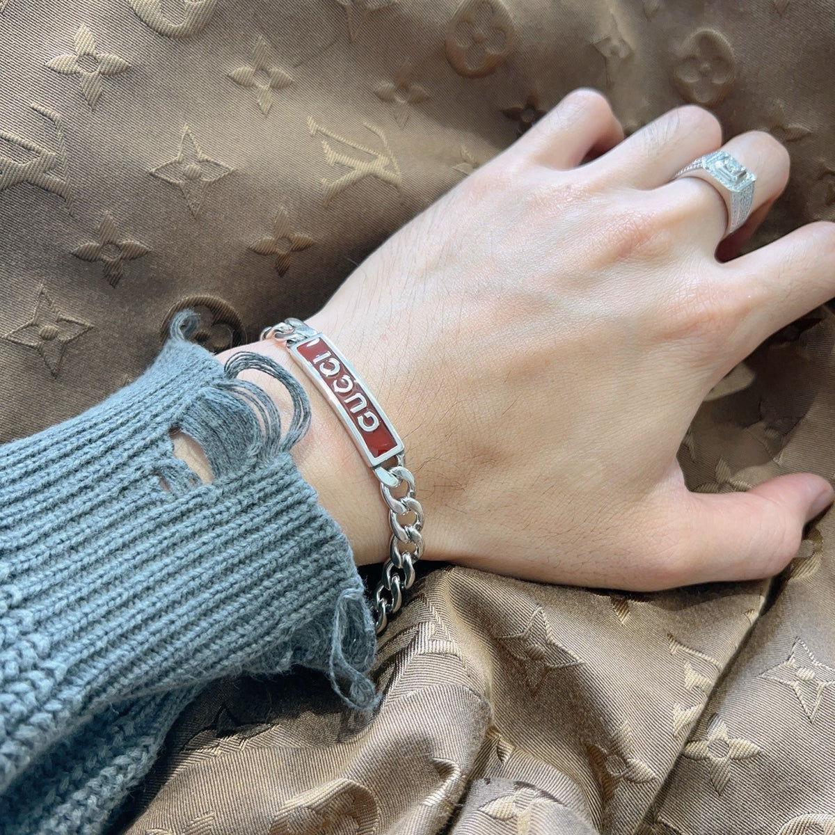 Gucci Unisex Bracelet – Style 55 - image 3