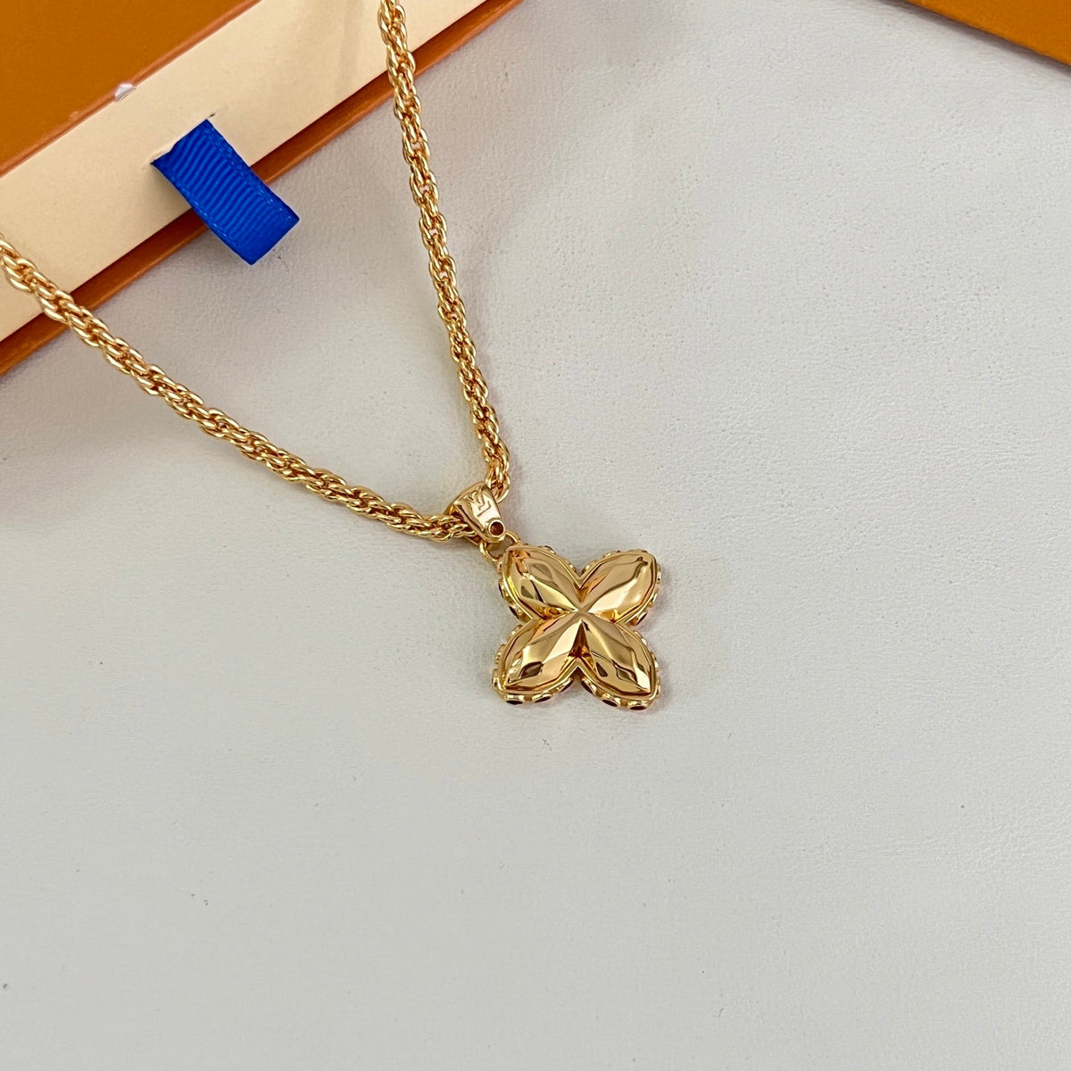 Louis Vuitton Vintage-Inspired Necklace – Style 14 - image 4