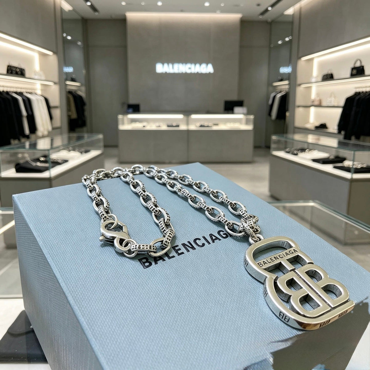 Balenciaga Vintage-Inspired Necklace – Style 75 - image 9