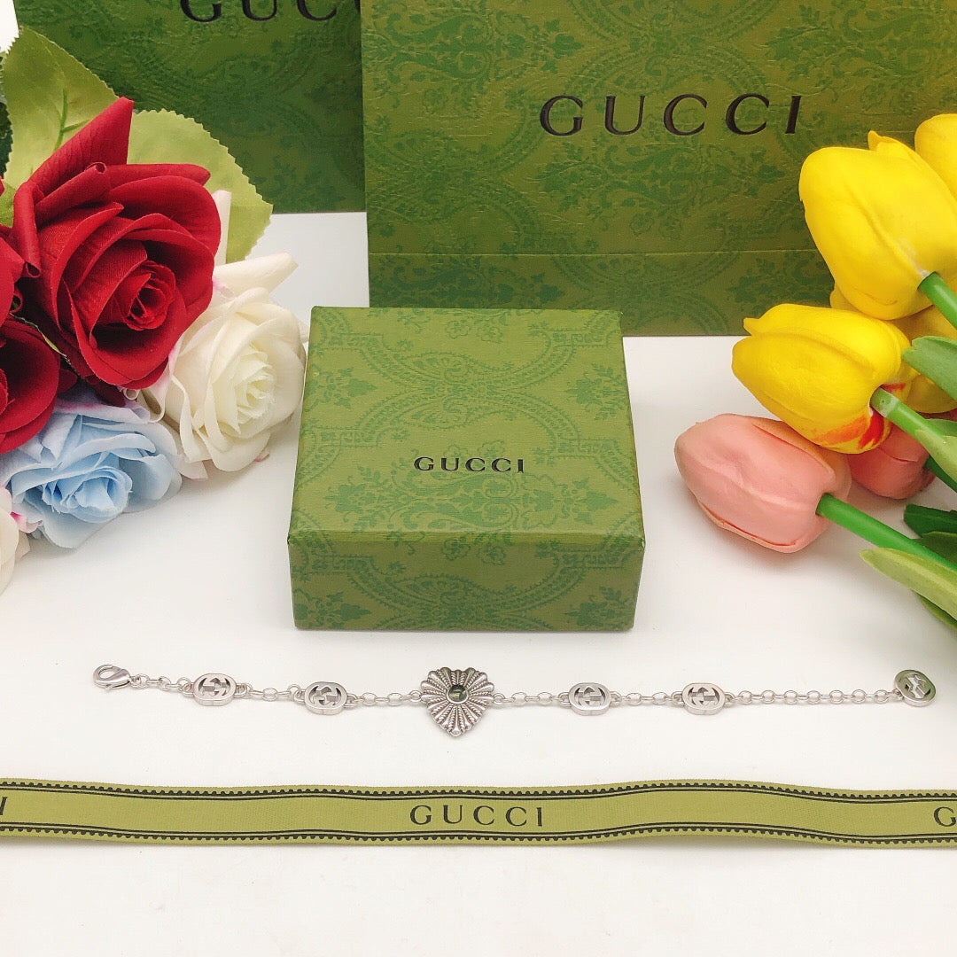 Gucci Heart Bracelet - image 6