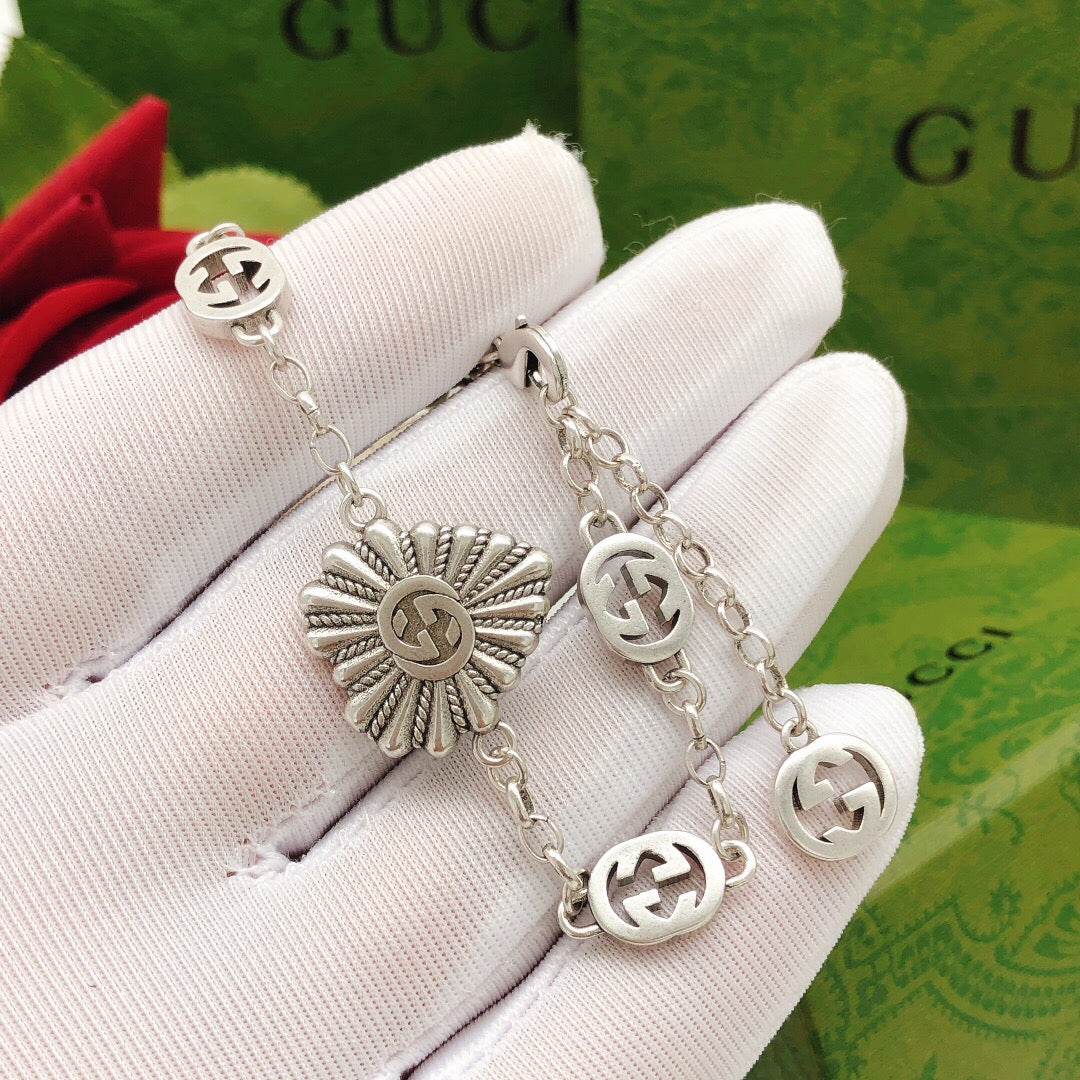 Gucci Heart Bracelet - image 4