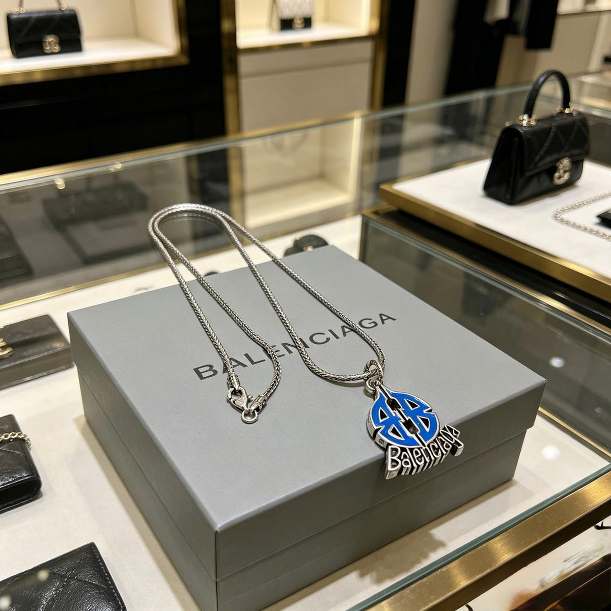 Balenciaga Vintage-Inspired Necklace – Style 61 - image 2