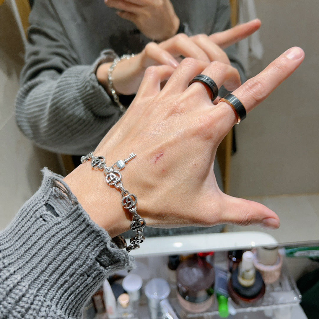 Gucci Unisex Bracelet – Style 84 - image 9