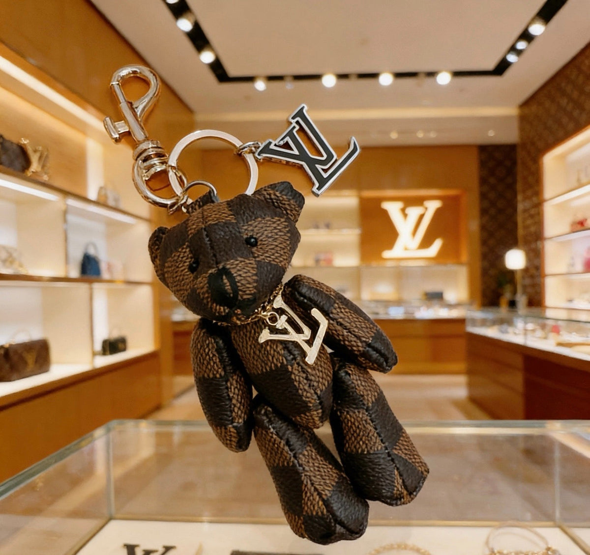 Louis Vuitton Anger Forest Bag Charm / Keychain – Style 121 - image 6