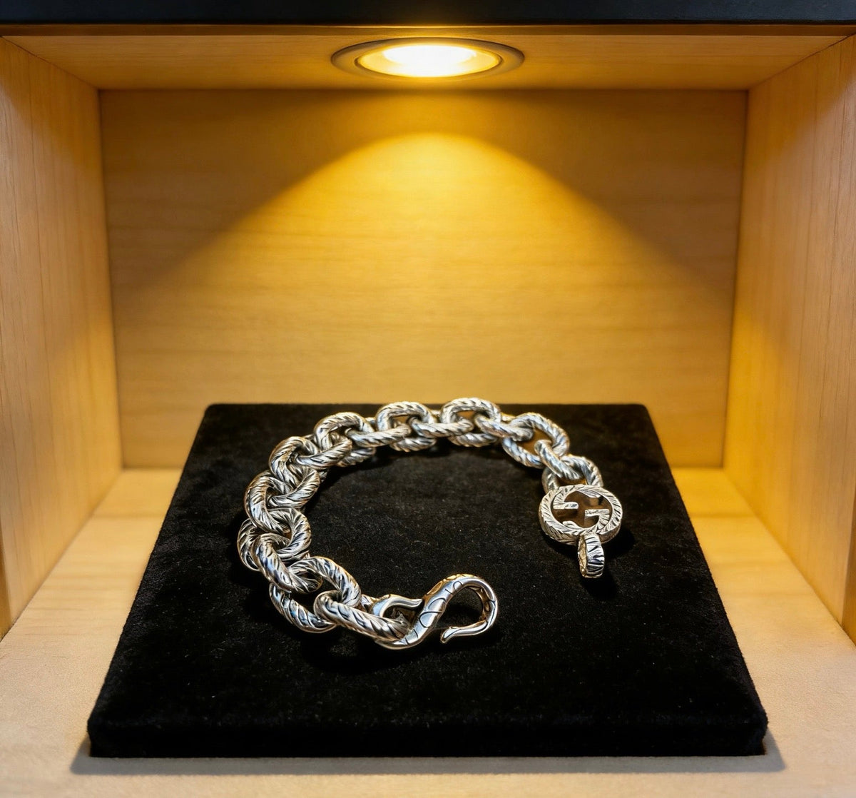 Gucci Unisex Bracelet – Style 90 - image 8
