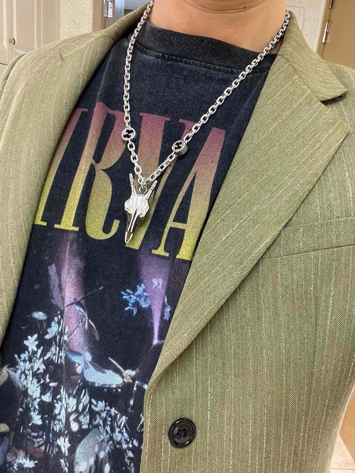 Gucci Anger Forest Chain Distressed Vintage-Inspired Pendant – Style 06 - image 3