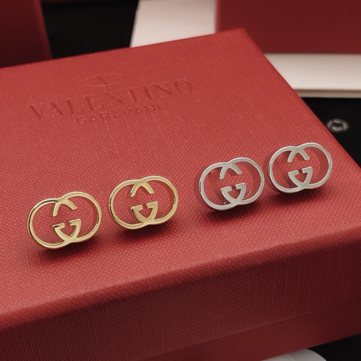 Gucci Silver-Tone Stud Earrings – Style 04 - image 8