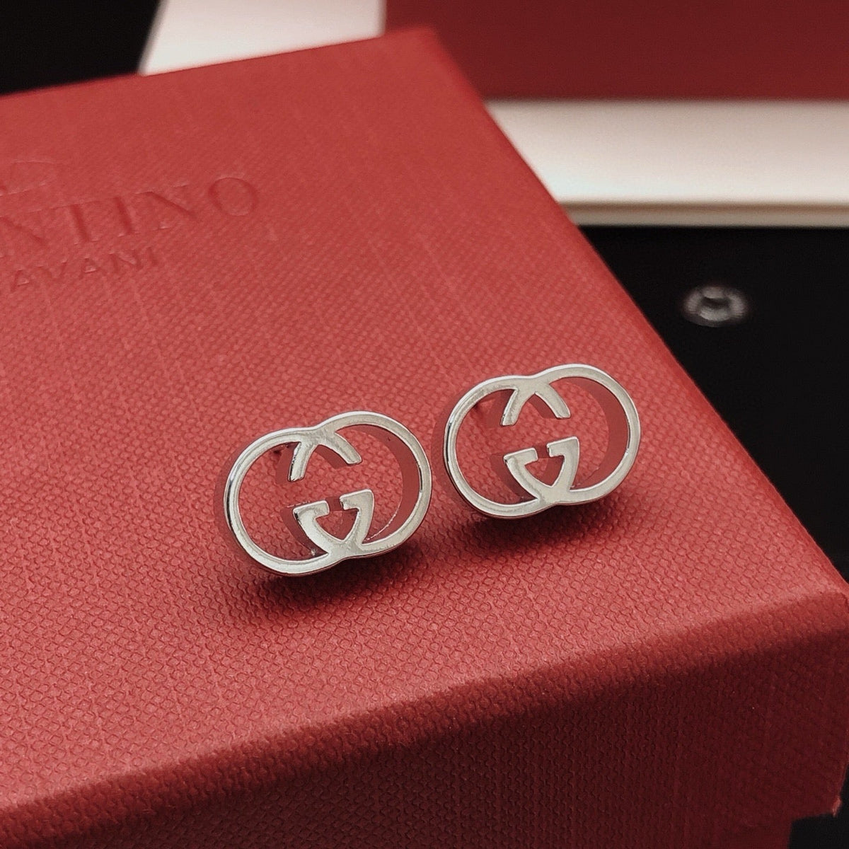 Gucci Silver-Tone Stud Earrings – Style 04 - image 6