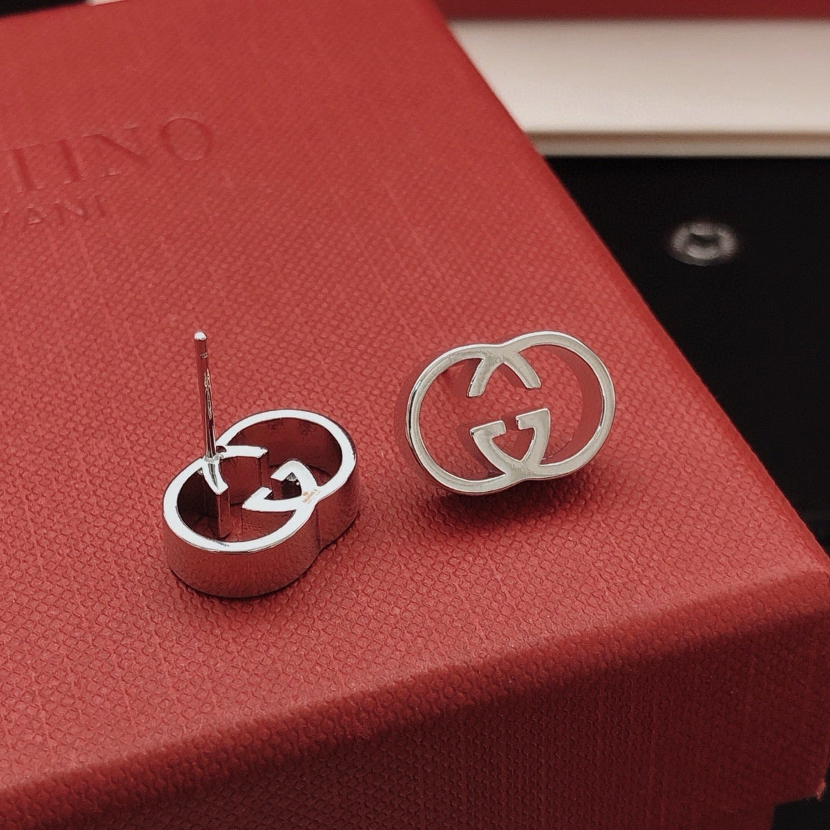 Gucci Silver-Tone Stud Earrings – Style 04 - image 7