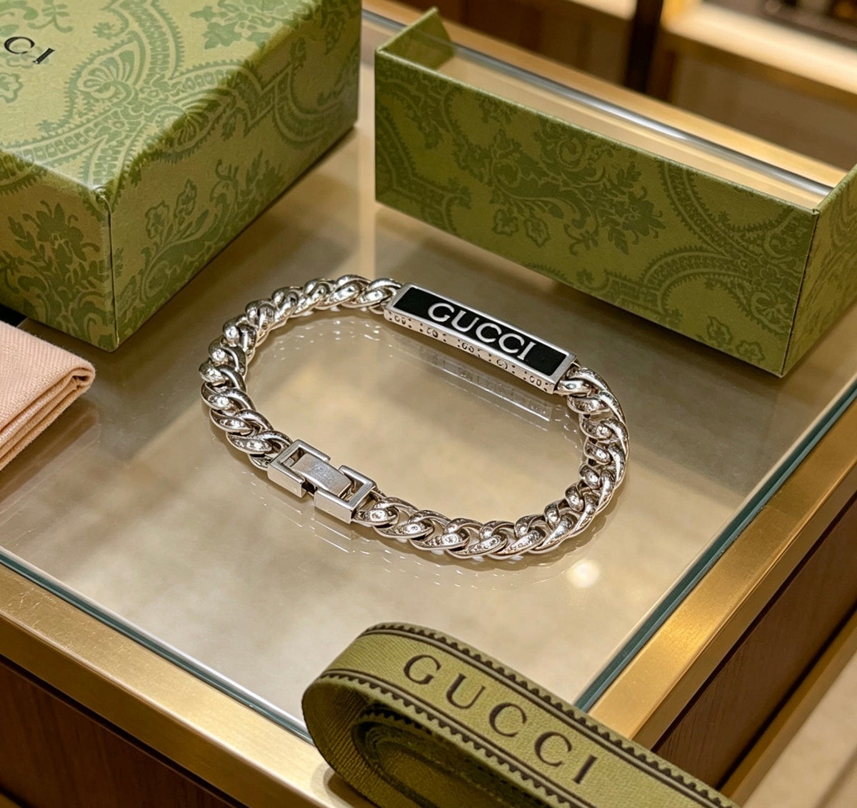 Gucci Unisex Bracelet – Style 100 - image 9