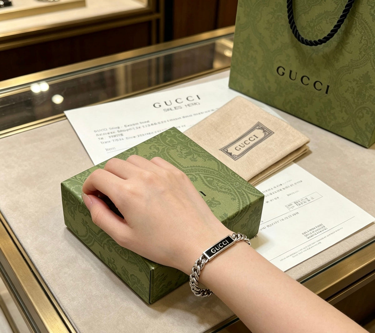 Gucci Unisex Bracelet – Style 100 - image 8
